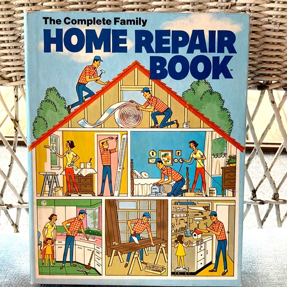 Vintage Other - Vintage 1972 The Complete Family Home Repair Book / Binder